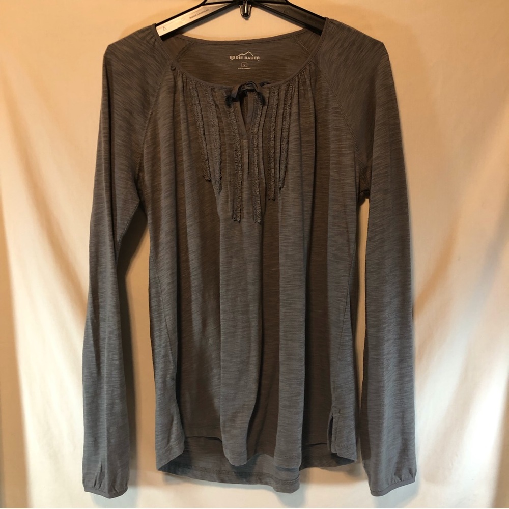 Eddie Bauer Grey tones marled long sleeve Rouched front key hole top L